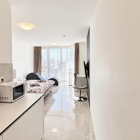 1 With Ac, Vienna Gate 3 Apartamento Bratislava